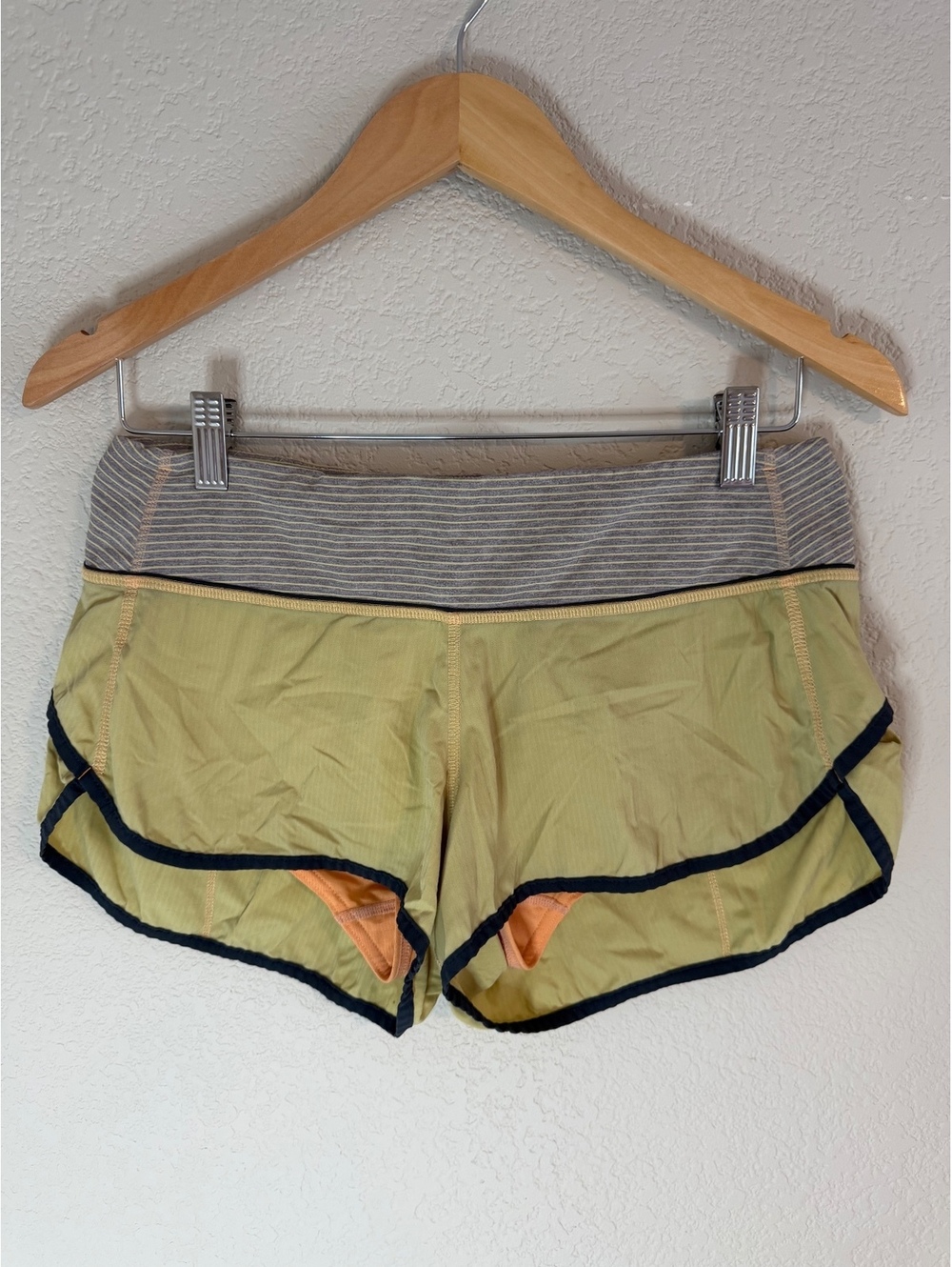lululemon Speed Short Yellow Green Striped Waistband Running Shorts Size 6